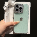 Sparkling iPhone Case with Rhinestone Border – Glamorous and Protective iPhone Cover